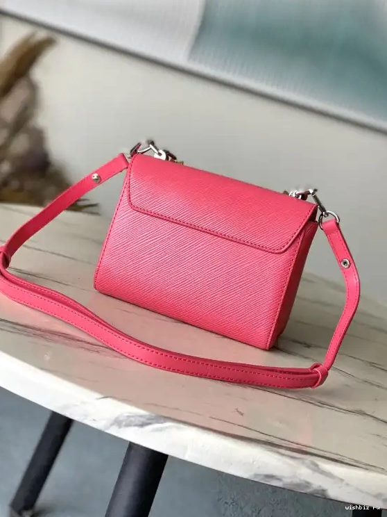 WIS LOUIS TWIST VUITTON PM-19*15*9CM 0703